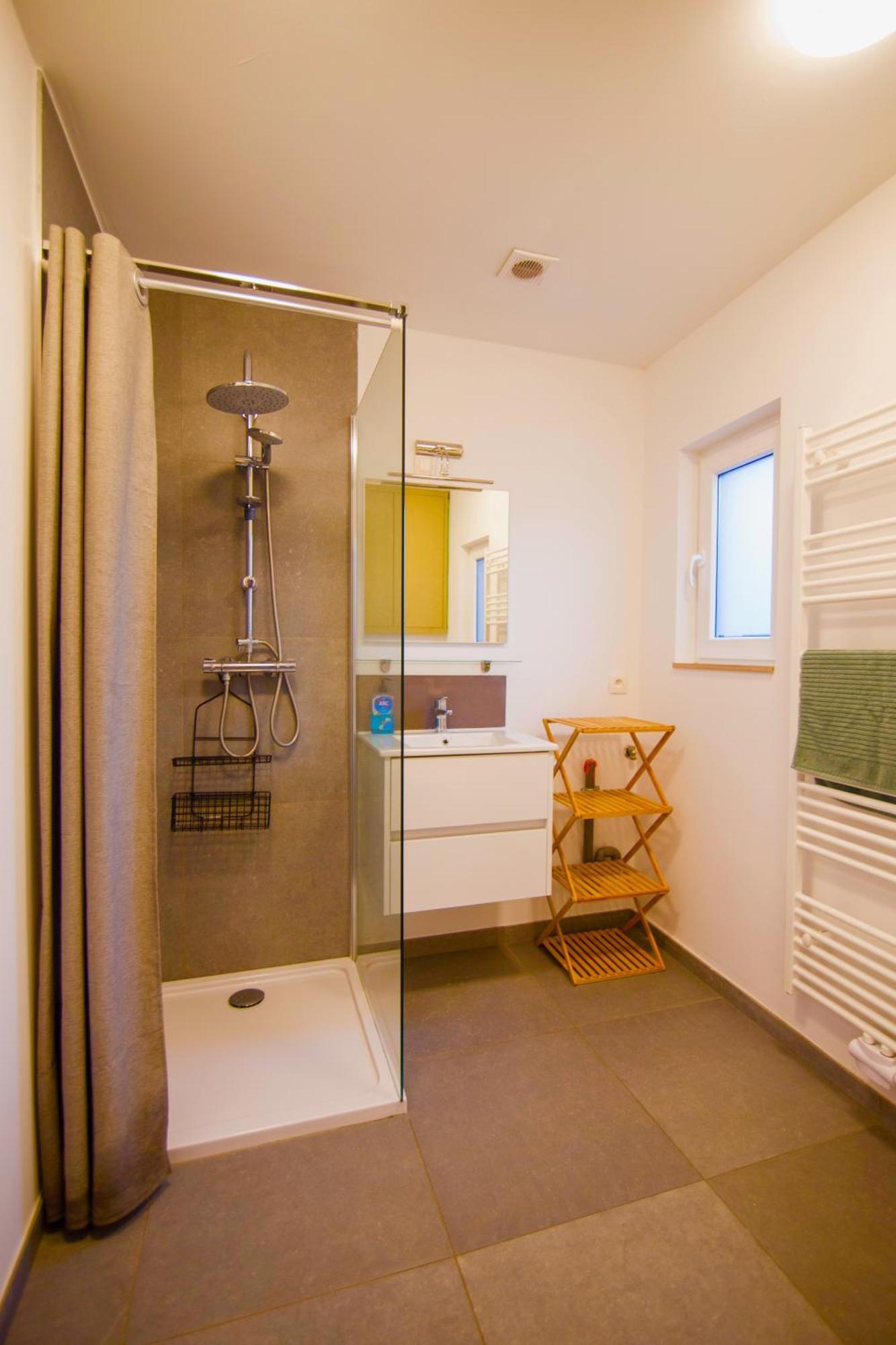 Apartment Royal Selys, City-center - Bike Parking And Outdoor *