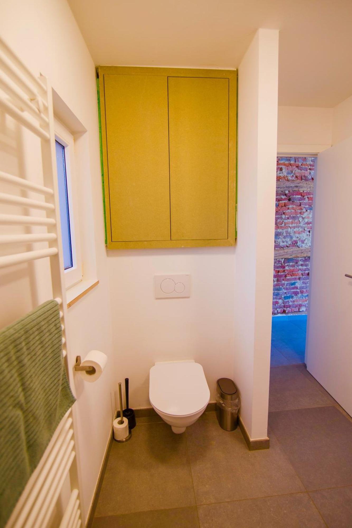 Royal Selys, City-center - Bike Parking And Outdoor Apartment