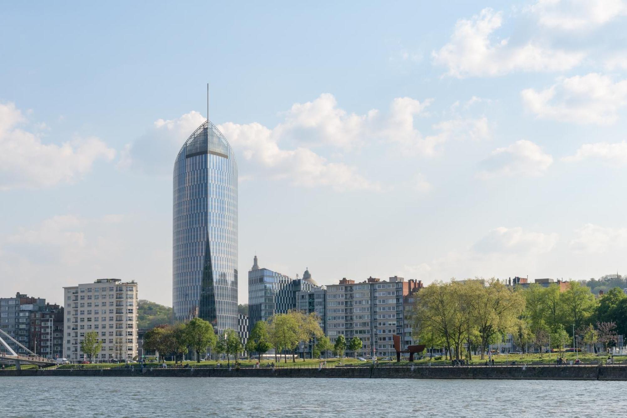 Royal Selys, City-center - Bike Parking And Outdoor Apartment *