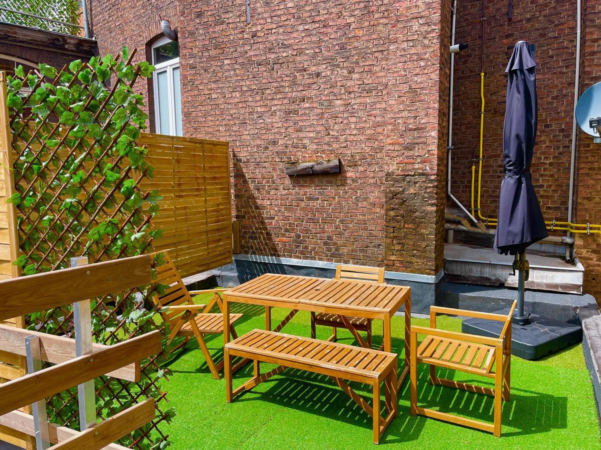 Apartment Royal Selys, City-center - Bike Parking And Outdoor Liege